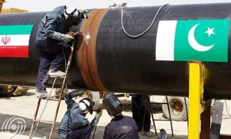 سناتور باكستاني: حان الوقت لانشاء خط انبوب الغاز بين إيران وباكستان