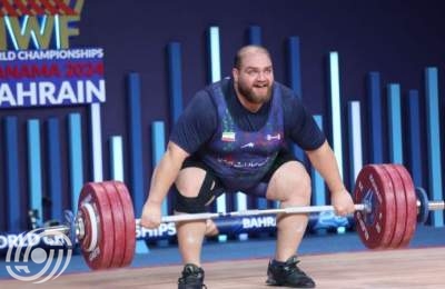 رباعان إيرانيان يحصلان على ميداليتين في البطولة العالمية لرفع الأثقال
