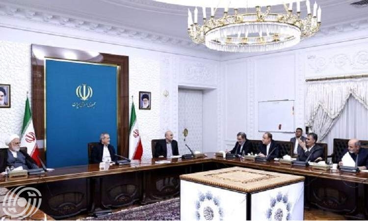 انعقاد اجتماع المجلس الأعلى للتنسيق الاقتصادي بين رؤساء السلطات الثلاث