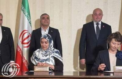إيران وروسيا توقعان اتفاقية تعاون في مجال أبحاث الخلايا والعلاج الجيني
