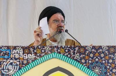 خطيب جمعة طهران: الشعب الإيراني أثبت وحدته خلال العدوان الصهيوني عليه لمدة 12 يوماً