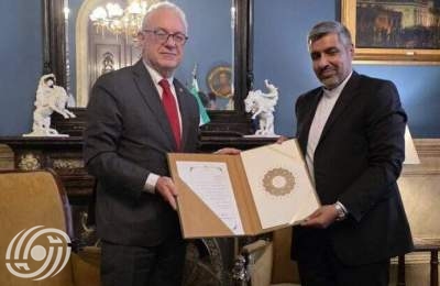 إيران وأوروغواي عازمتان على توسيع التعاون الاقتصادي والتجاري