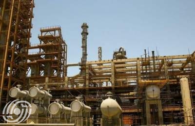 سیطرة رجال الإطفاء على حريق اندلع في الوحدة 70 بمصفاة آبادان