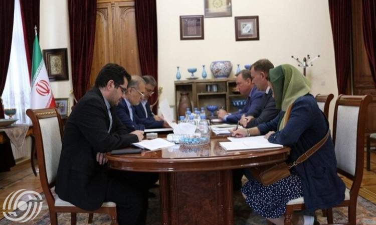 السفیر الایرانی ونائب وزير النقل الروسي يتباحثان حول التعاون الثنائي في مجال النقل