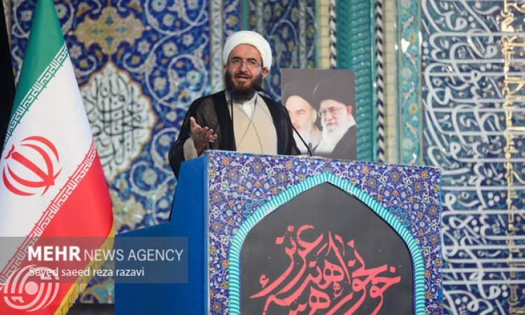 خطيب صلاة الجمعة في طهران: الوحدة الوطنية هي سر الردع والأمن في وجه الأعداء