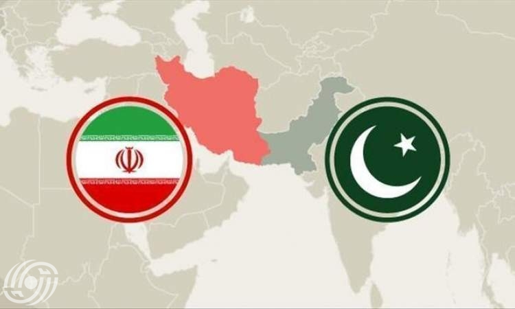 إيران تعلن استعدادها لمساعدة ضحايا الفيضانات في باكستان