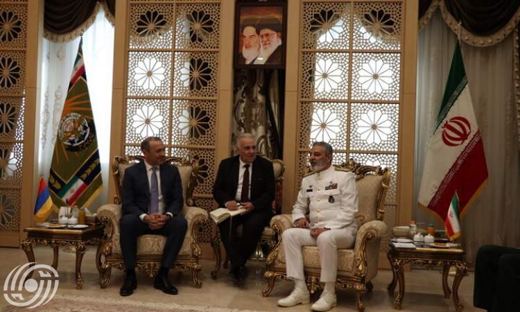 اللواء موسوي: وجود قوى خارجية فی المنطقة مثیر للقلق
