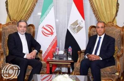 وزير الخارجية الايراني يلتقي نظيره المصري في القاهرة