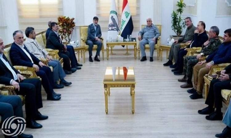 قائد قوات الامن الداخلي الايرانية يلتقي رئيس هيئة الحشد الشعبي في بغداد