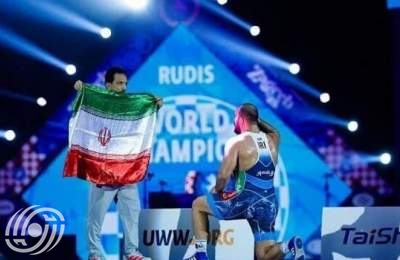 منتخب إيران للمصارعة الحرة يتوج بطلاً للعالم بعد 12 عاماً