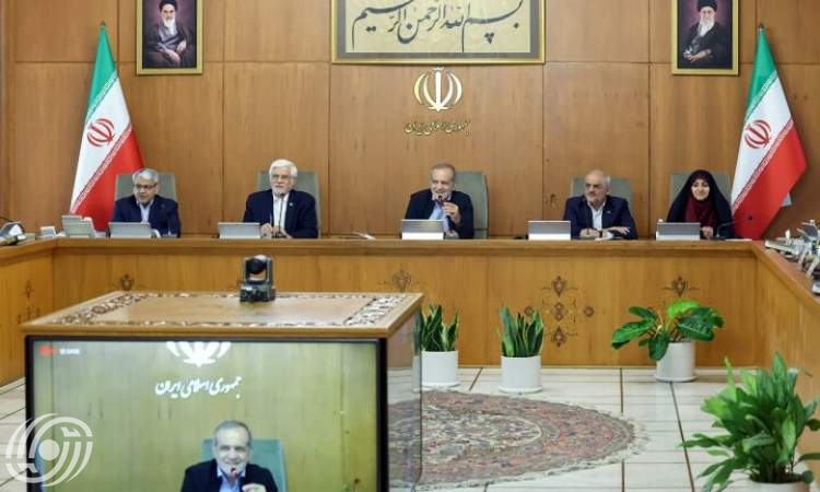 الرئيس الايراني يؤكد على تسريع وتيرة تنفيذ الاتفاقات مع الدول الآخرى