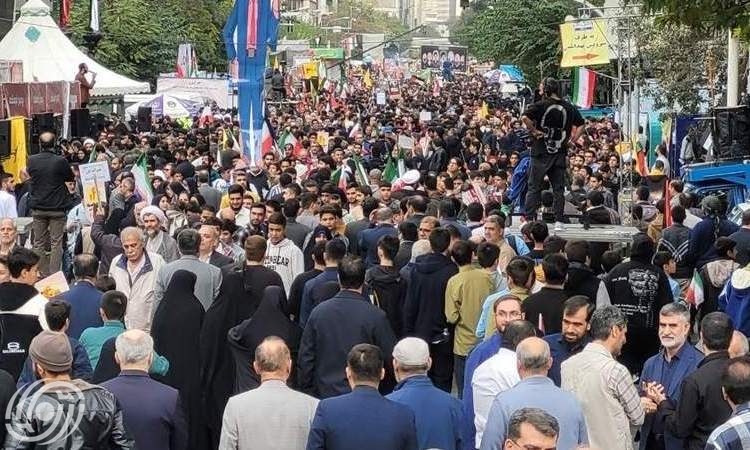 متوسط ​​أعمار الإيرانيين يبلغ 35 عامًا