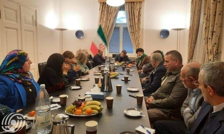 قائد الثورة يؤكد نفى الاعتماد على الأسس الحضارية الغربية والالتزام بها