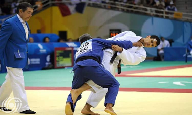 لاعب إيراني كفيف يحرز الميدالية الذهبية ببطولة آسيا للجودو