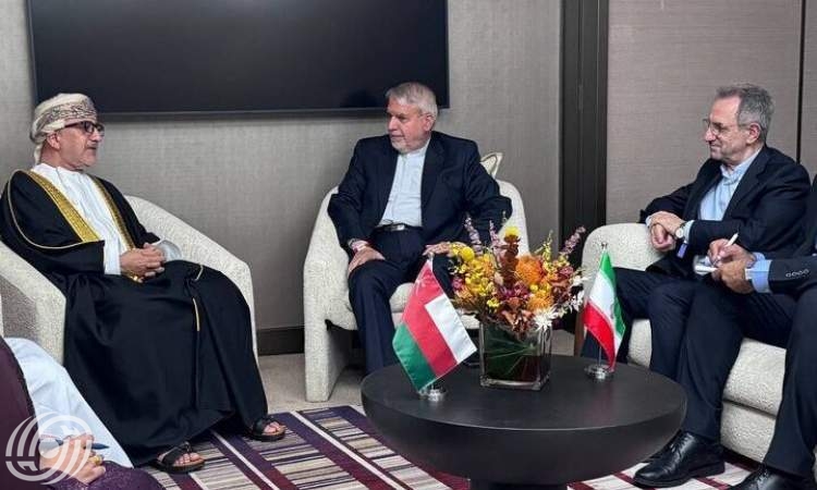 إيران وعُمان نحو تطوير السياحة البحرية والسياحة العلاجية