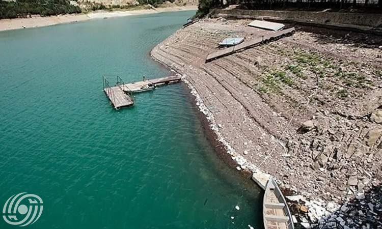 طهران نقل المياه من سد لار إلى لاتيان