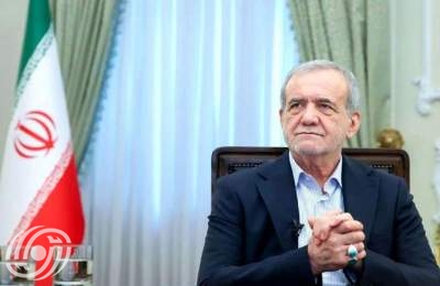 الرئيس بزشكيان يبلغ قانون التعاون في مجال السكك الحديدية بين إيران وتركيا الى وزارة الطرق