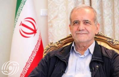 الرئیس بزشکیان: يهنئ الطلاب الإيرانيين برسالة