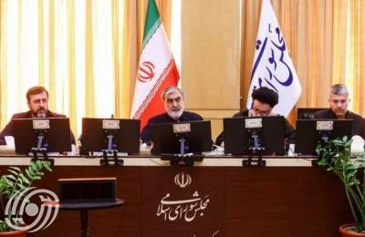 أعضاء لجنة الأمن القومي الایرانی: الرد الحاسم على قرار الوكالة الدولية للطاقة الذرية امر ضروري