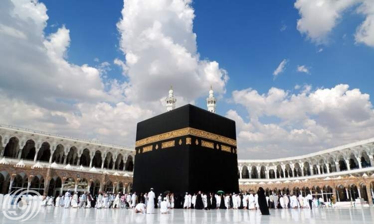 إرسال 400 شخص من النخب الإيرانية لأداء مناسك العمرة