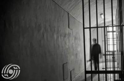 نقل أربعة سجناء إيرانيين من كازاخستان إلى البلاد