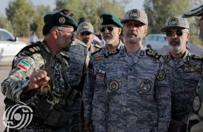 تحذير صارم من قائد الجيش الايراني